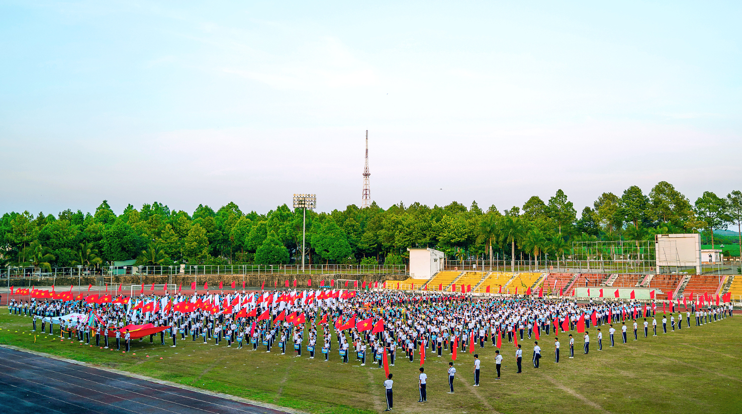 Lễ khai mạc Đại hội Thể dục thể thao xã Dầu Giây lần thứ I năm 2026 với số lượng người tham gia diễu hành và dự lễ khoảng 1 000 người (ảnh minh họa)